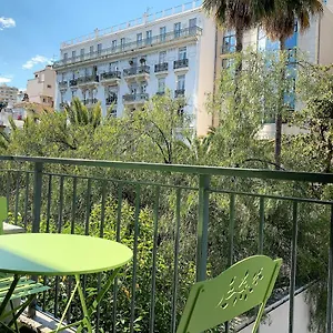 Quiet Studio With A Big Balcony Appartement