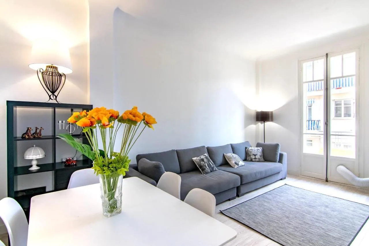 Residence Estienne D'Orves Nice
