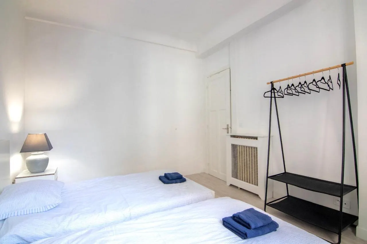 Residence Estienne D'Orves Nice 0*,  France
