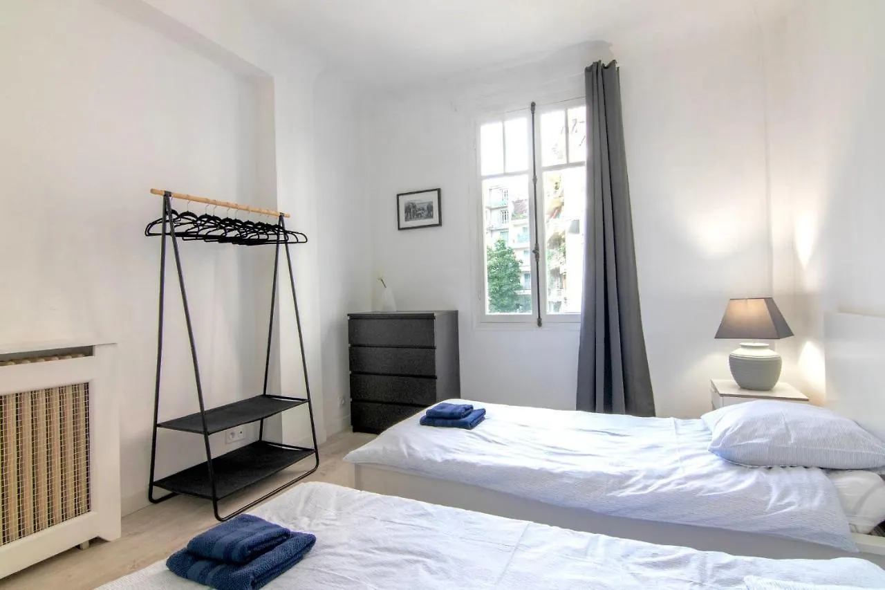 Residence Estienne D'Orves Nice Apartment
